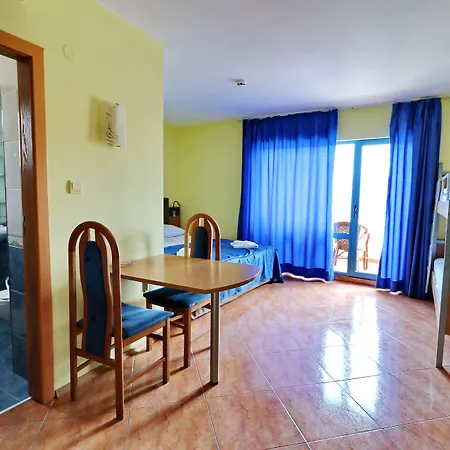 Хотел бора бора