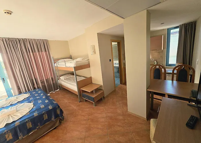 Bora Bora Slăntjev Brjag