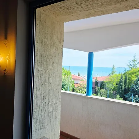 Bora Bora Hotel 3*
