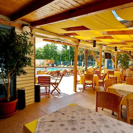 Bora Bora Ξενοδοχείο Σάνι Μπιτς