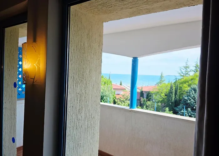 Bora Bora Szálloda 3*