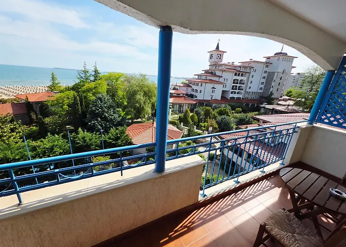 Bora Bora 3* סאני ביץ'